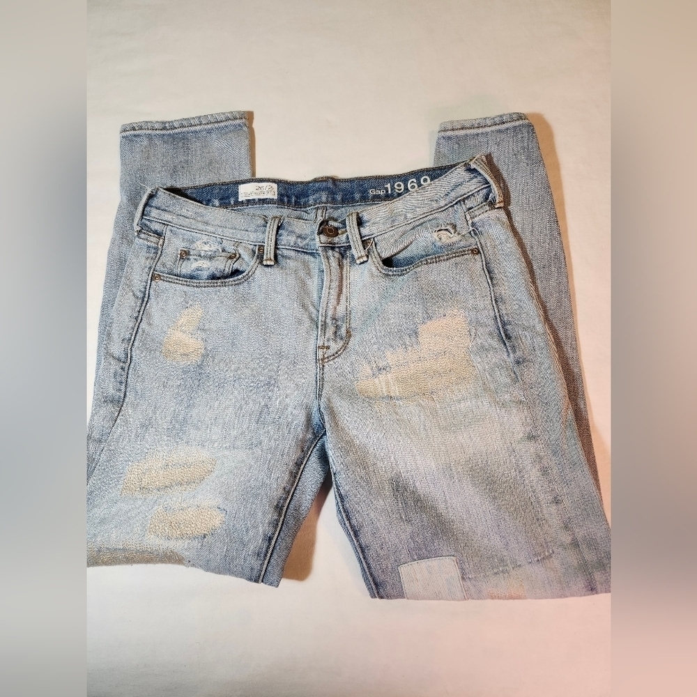 Gap patched distressed 1969 sexy boyfriend‎  sz 26